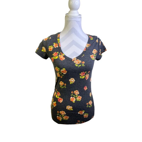 Nollie Womens Floral V-Neck T-Shirt Size S Gray Cotton Blend Short Sleeve - Picture 1 of 4
